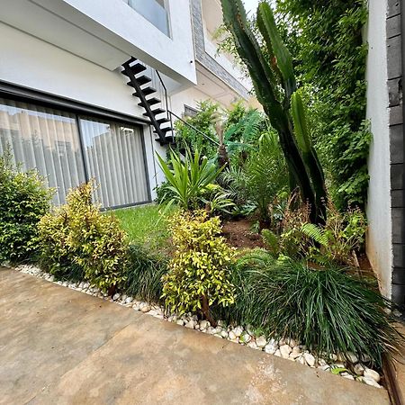 Moon House Villa Ville Nouvelle Exterior photo