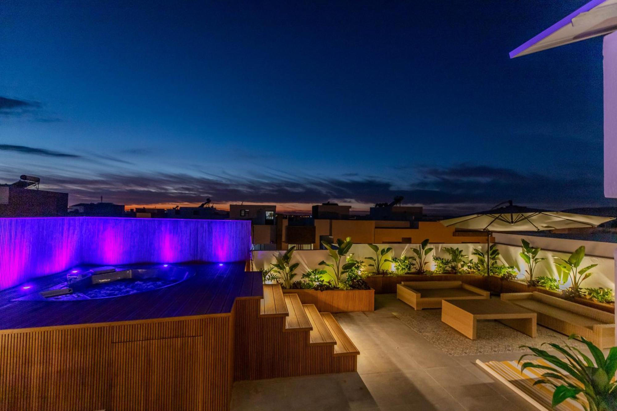 Moon House Villa Ville Nouvelle Exterior photo